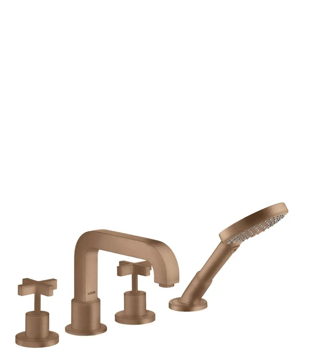 Citterio 4-Loch Wannenrandarmatur von AXOR mit gebürsteter Rotgold-Oberfläche und zwei Kreuzgriffen sowie einer Handbrause.